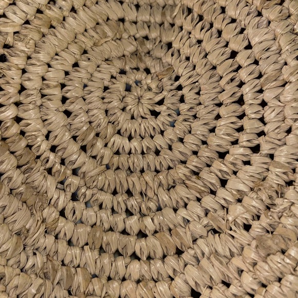 REI - Outdoor Hat - Picture 4 of 9